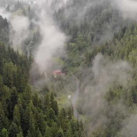 Holiday home на скелі