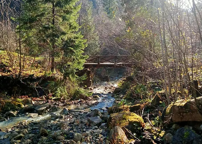 на скелі Tatil Evi *