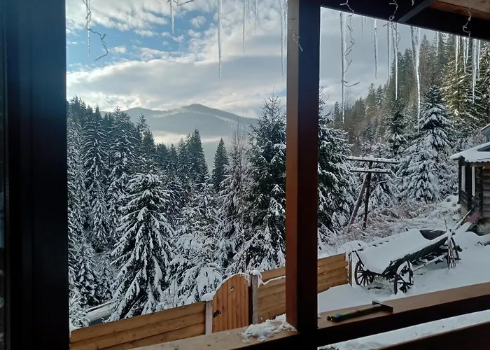 на скелі Nyaraló